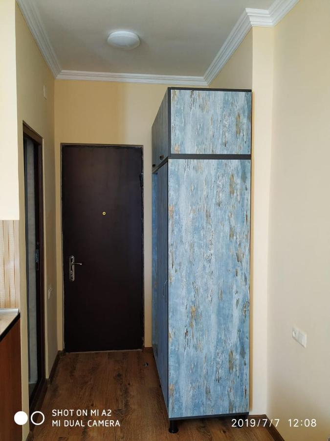 Аппартаменты С Двумя Балконами На Море И Горы Makhinjauri Exterior foto